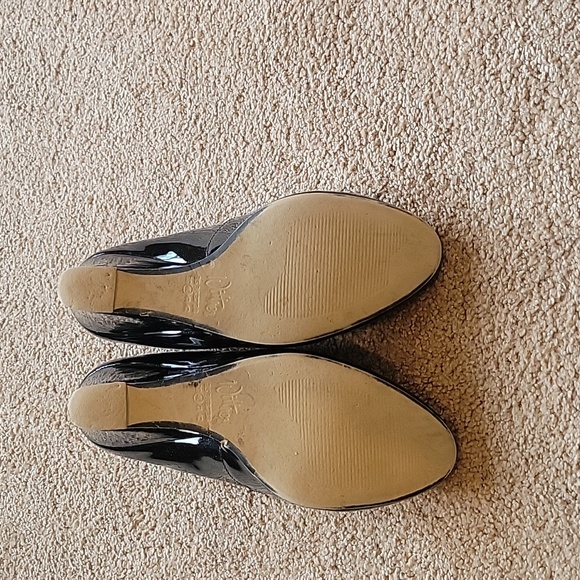Wittner Black Patent Wedges Lightly Used Size 40 - Picture 4 of 4